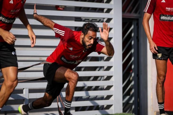 محمود كهربا لاعب الأهلي